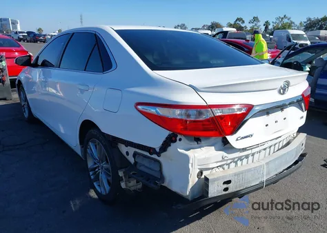 2016 Toyota Camry Se z USA, uszkodzony, nr VIN 4T1BF1FK7GU145489